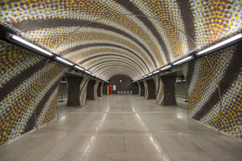 budapest_metro_4_banchine_1